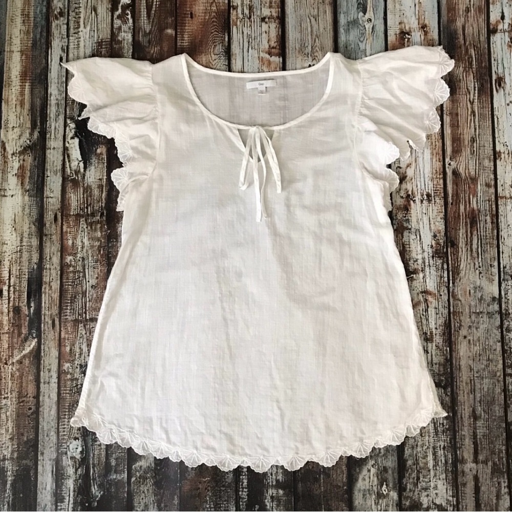 Gap White Sheer Cotton Scalloped Flutter Top